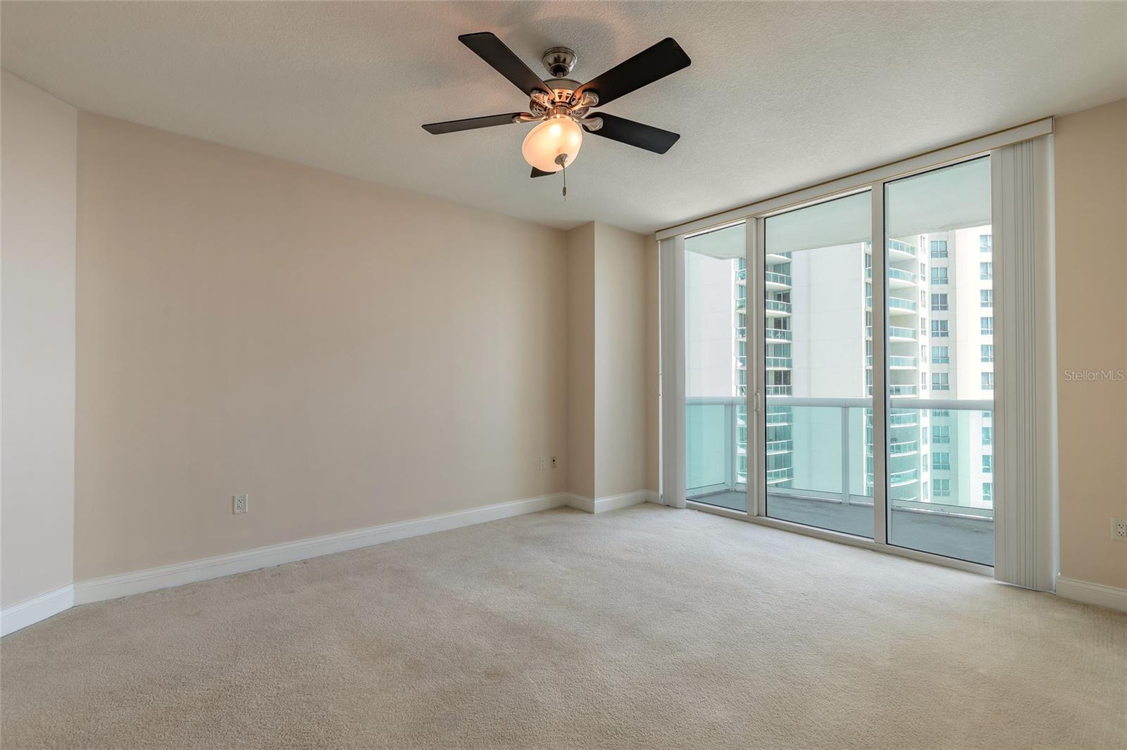 MARINA GRANDE/HALIFAX 01 - Residential