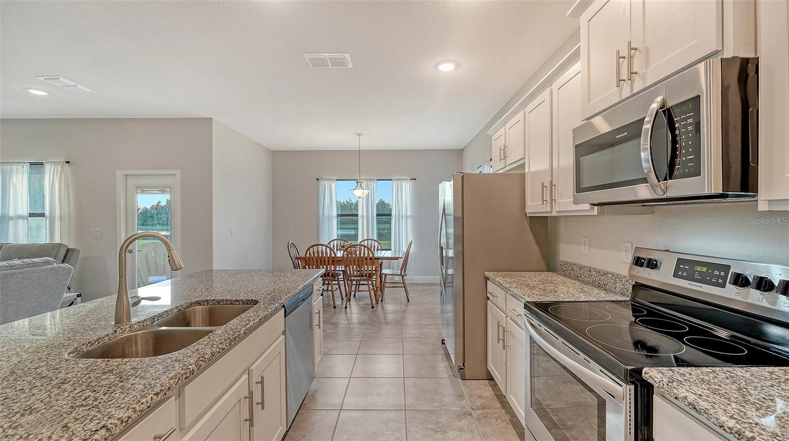 AVIARY AT RUTLAND RANCH PH 1A & 1B - Residential