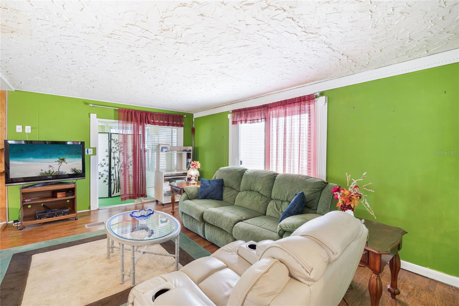 VENICE ISLE - Residential