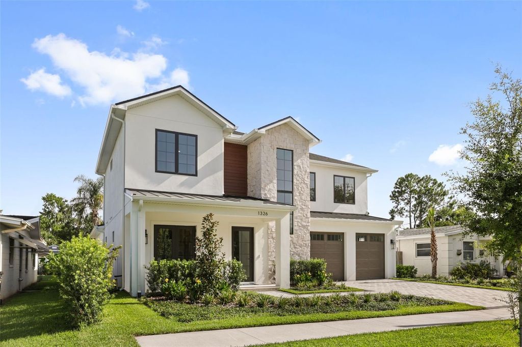 Photo of 1326 W New Hampshire Street, Orlando, FL 32804 (MLS # O6424610)