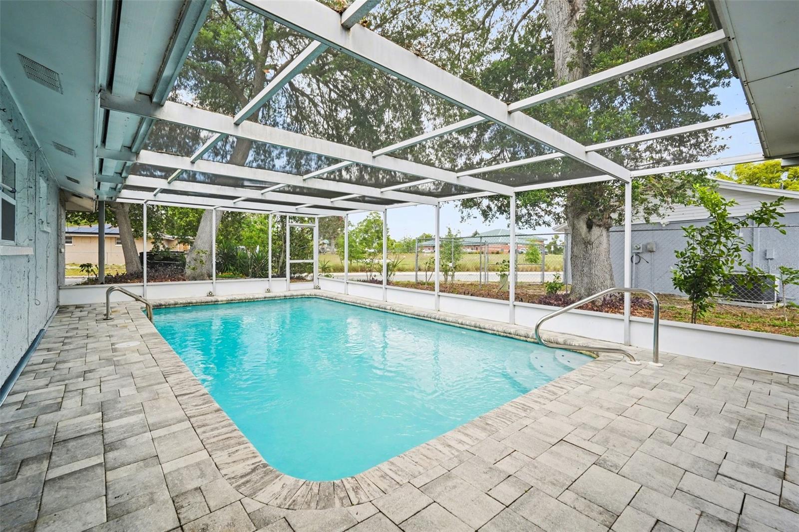 GULF HIGHLANDS - Residential