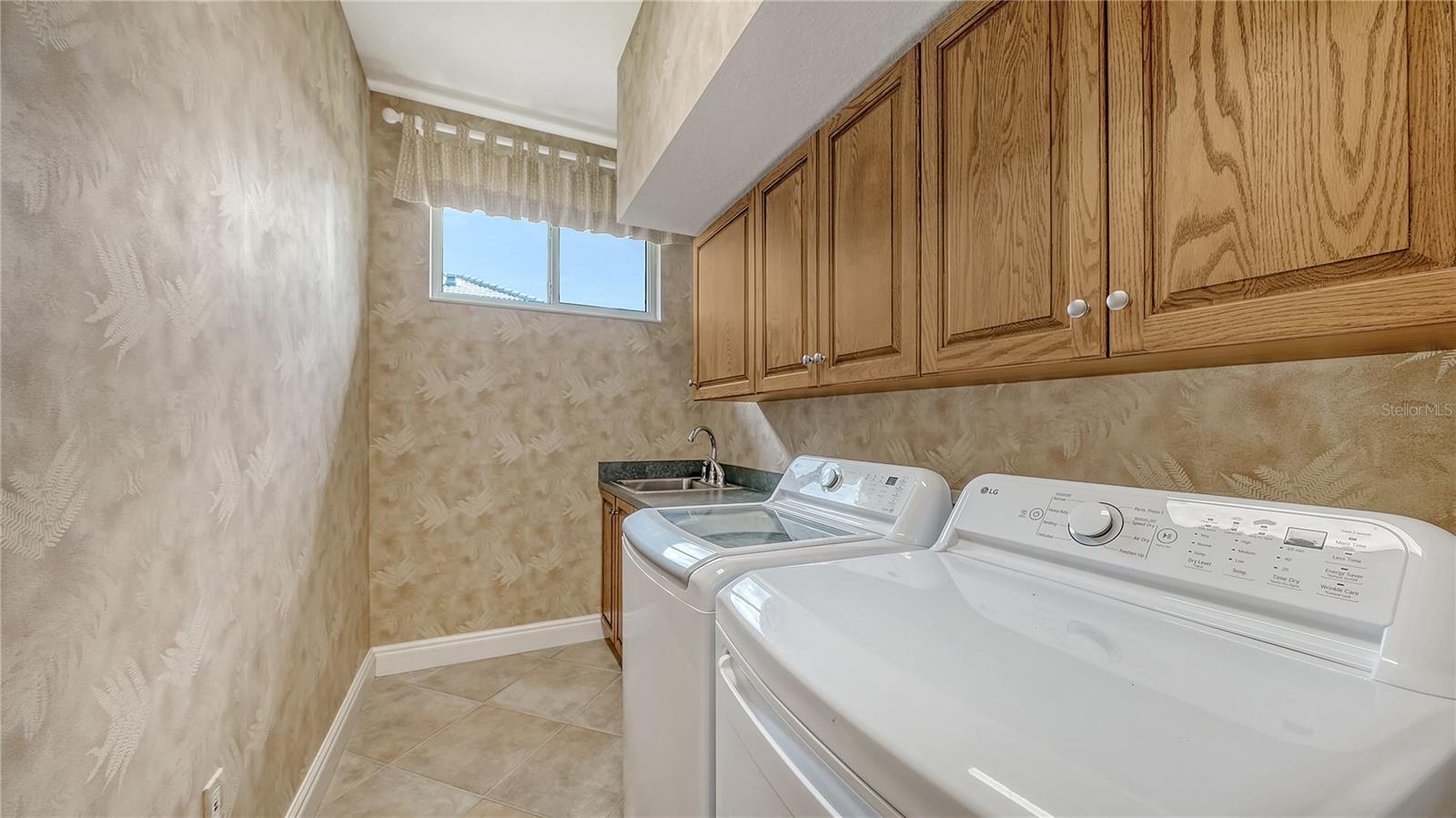 LAUREL OAK ESTATES SEC 02 - Residential