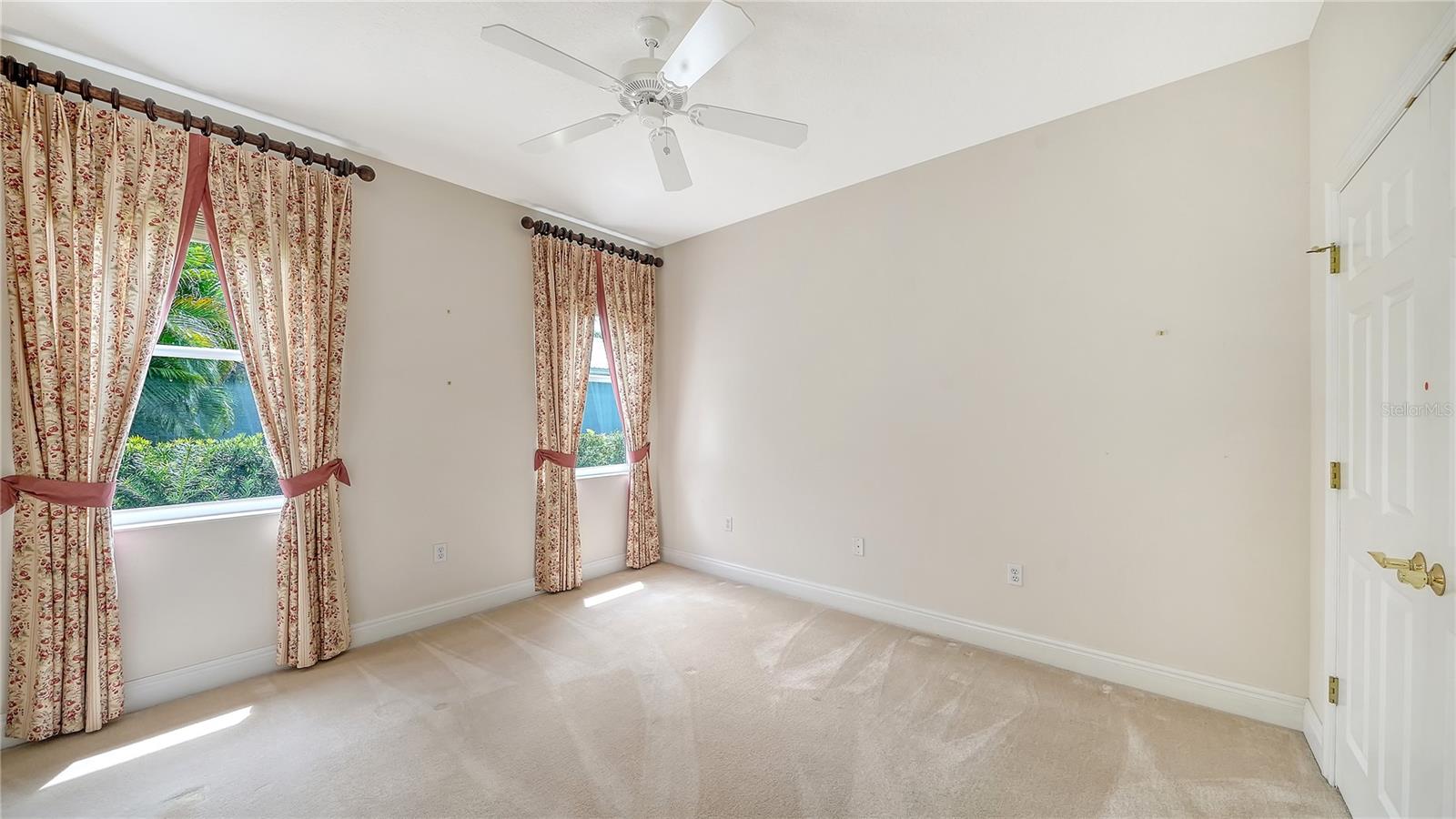 LAUREL OAK ESTATES SEC 02 - Residential