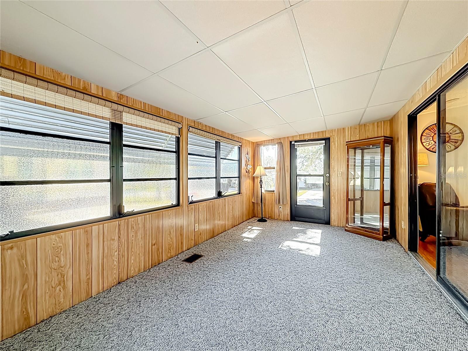 LADY LAKE ORANGE BLOSSOM GARDENS UNIT 08 - Residential