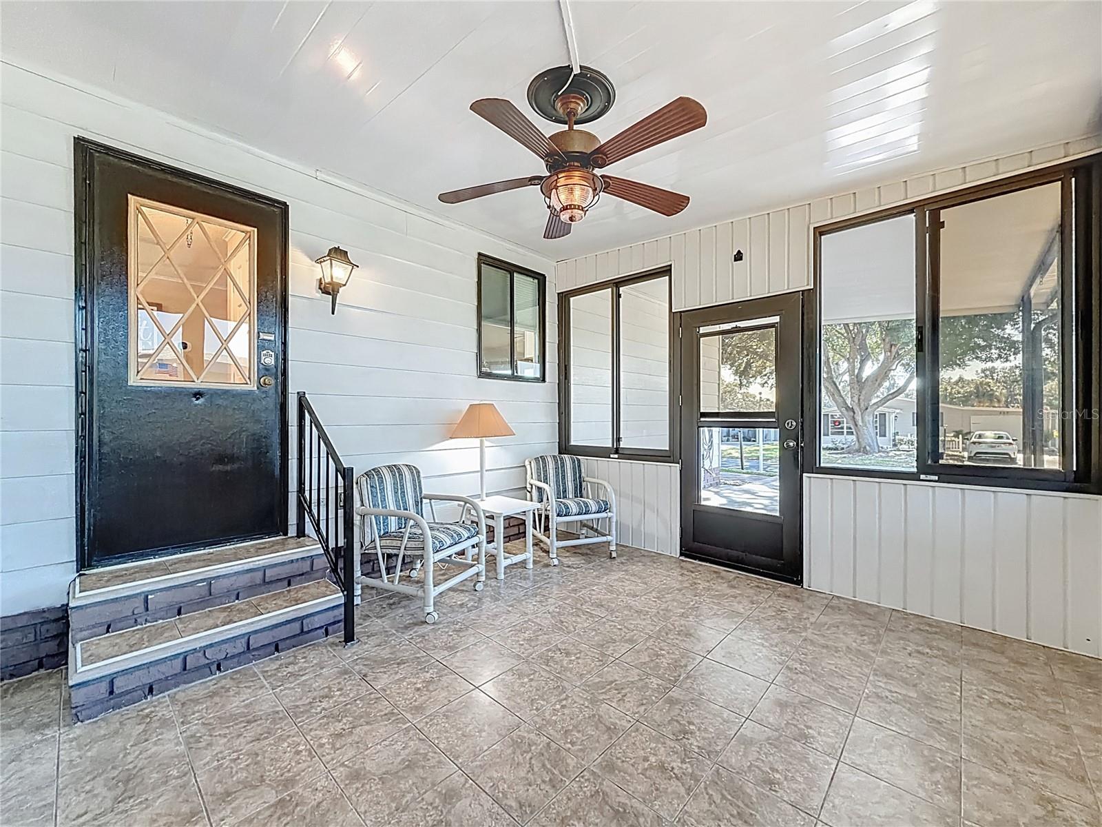 LADY LAKE ORANGE BLOSSOM GARDENS UNIT 08 - Residential