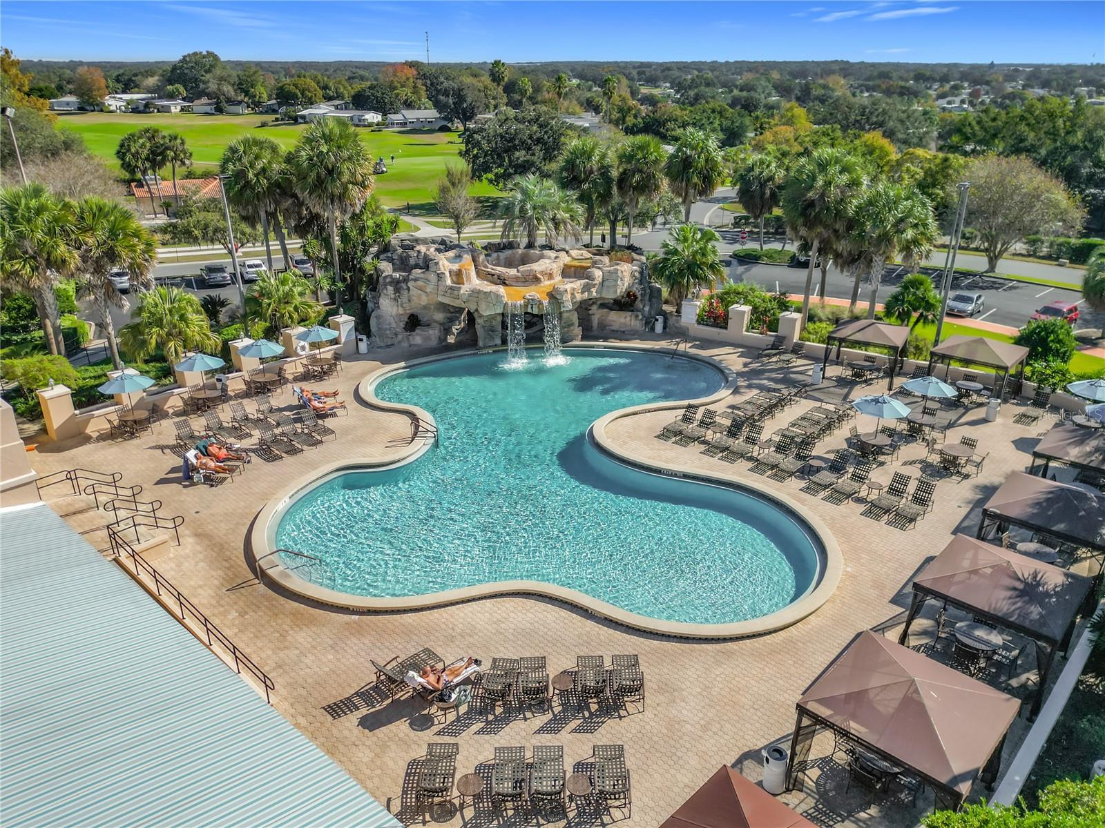 LADY LAKE ORANGE BLOSSOM GARDENS UNIT 08 - Residential