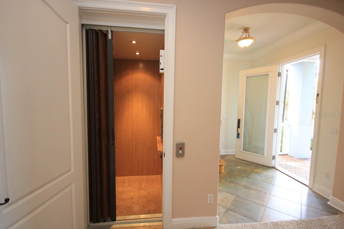 6002 YEATS MANOR DRIVE 105