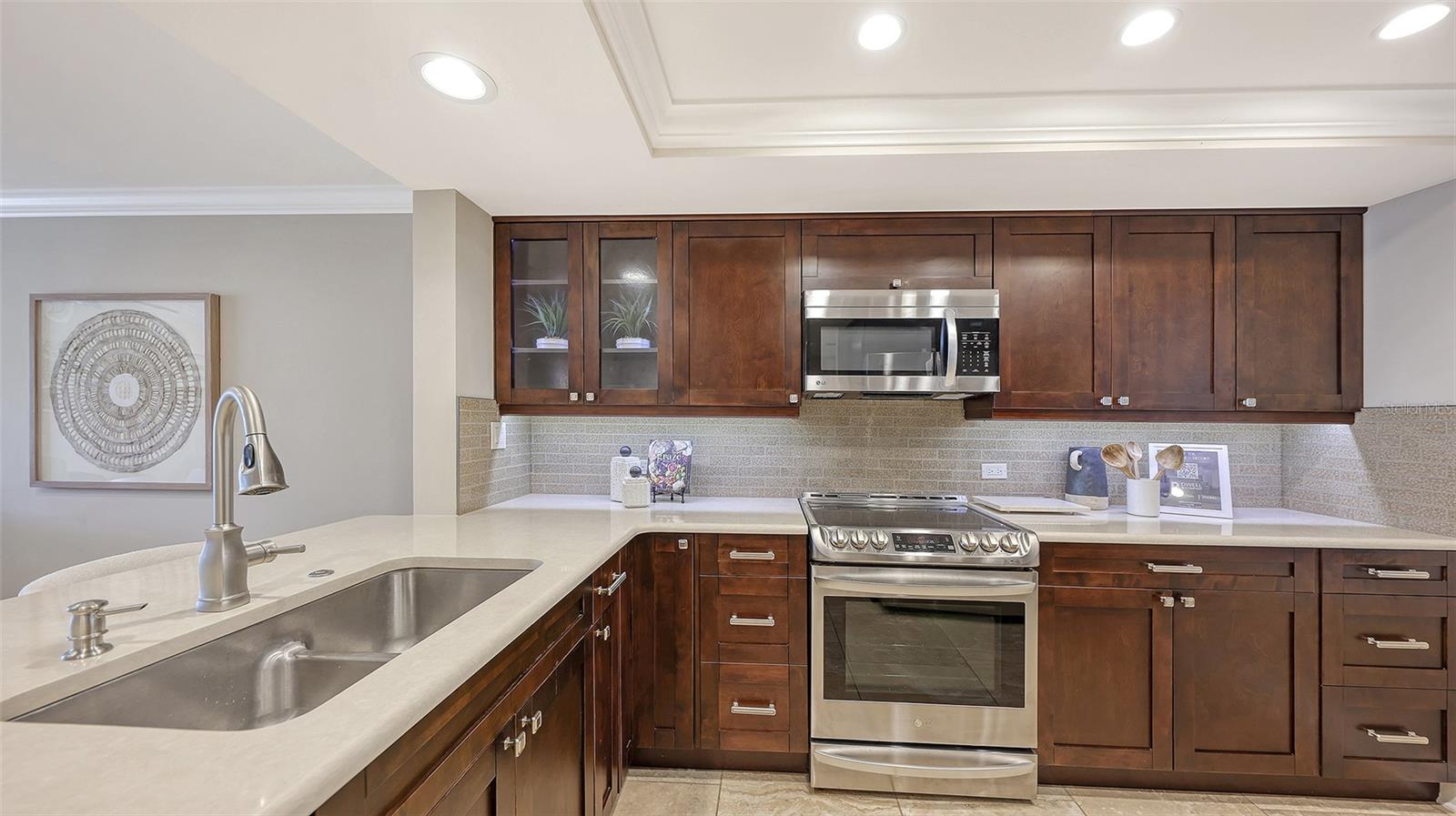 SUNSET BEACH - Residential