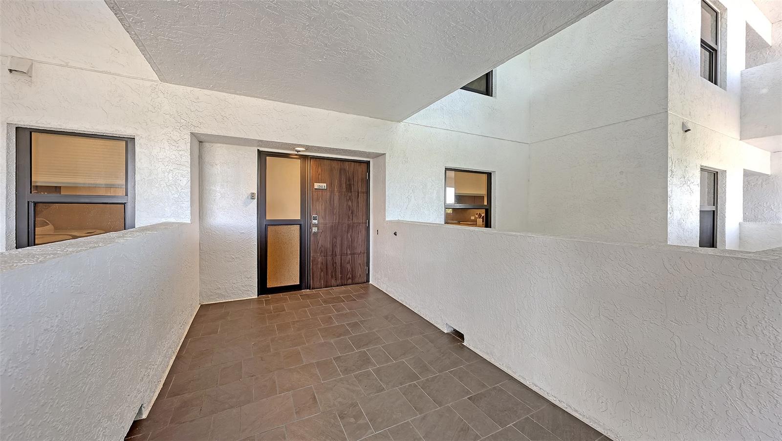 SUNSET BEACH - Residential