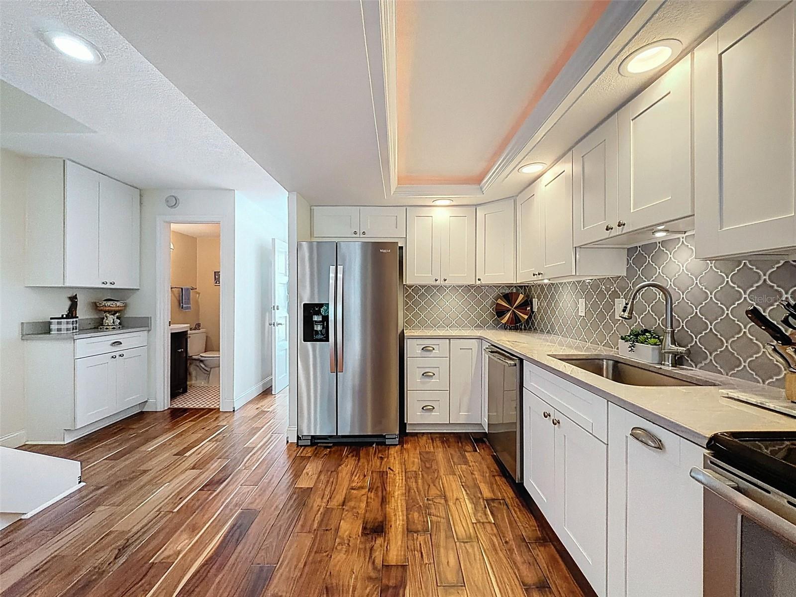 SOUTH PAULA POINT CONDO - Residential