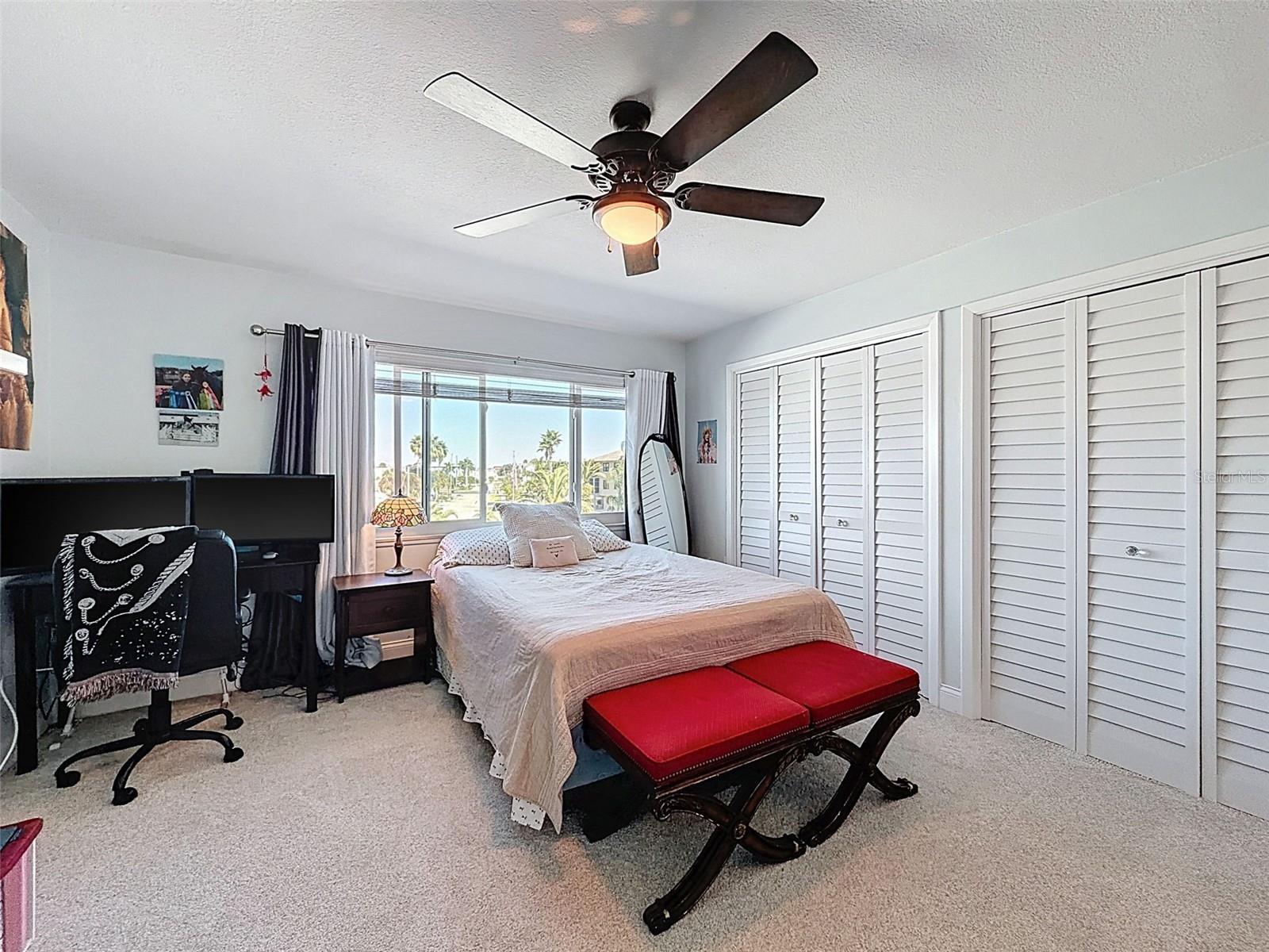 SOUTH PAULA POINT CONDO - Residential