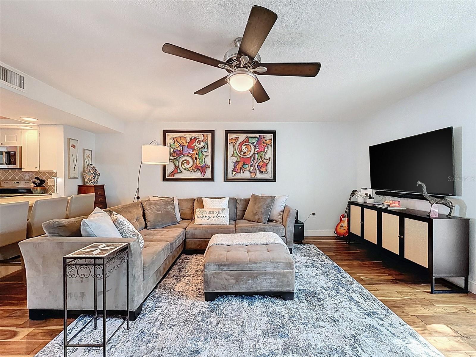 SOUTH PAULA POINT CONDO - Residential