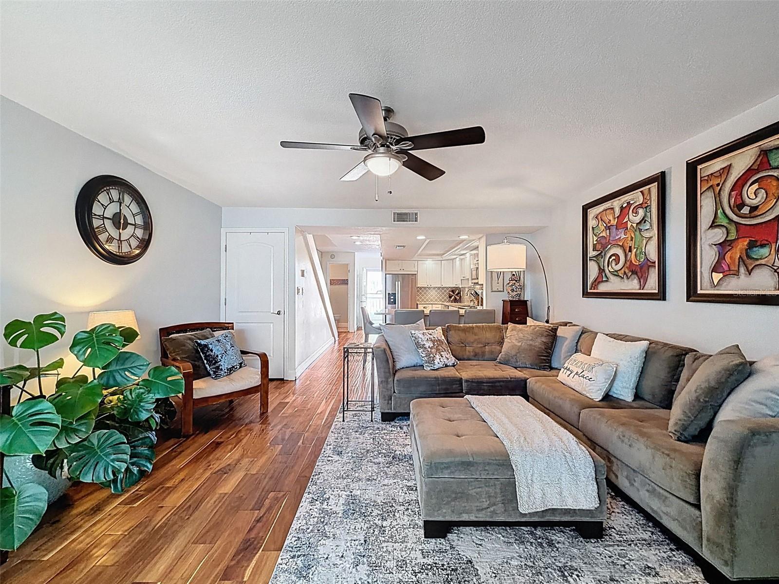 SOUTH PAULA POINT CONDO - Residential