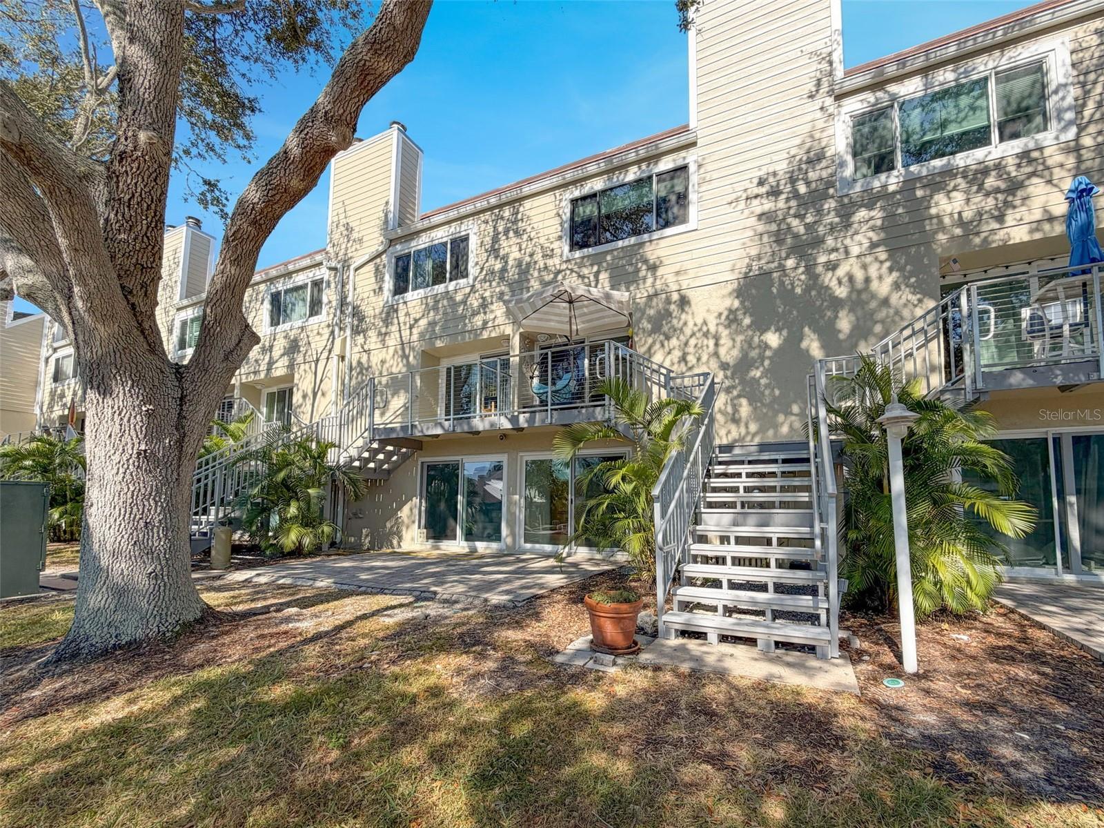 SOUTH PAULA POINT CONDO - Residential