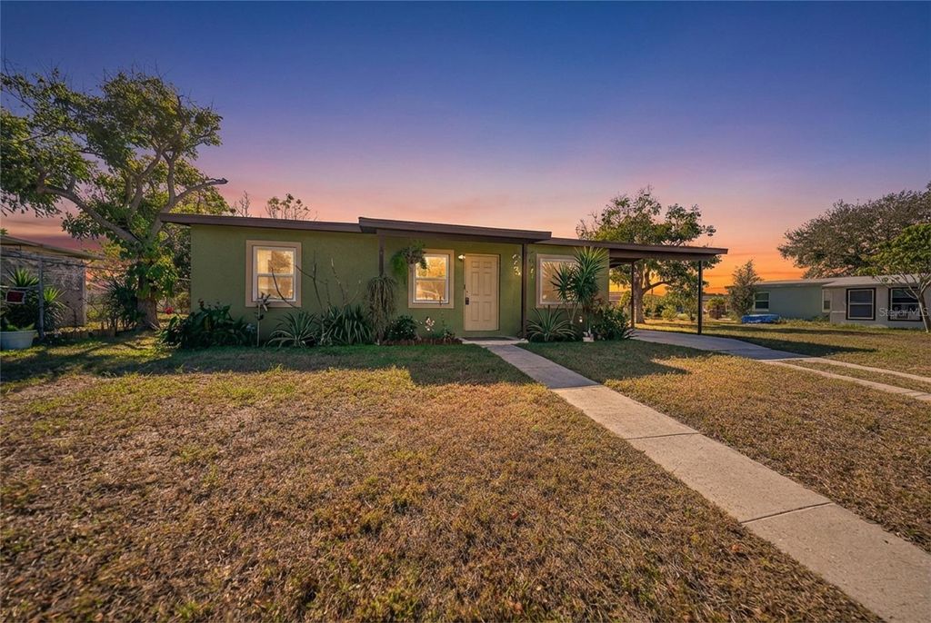 Photo of 21431 Kenyon Avenue, Port Charlotte, FL 33952 (MLS # D6145701)