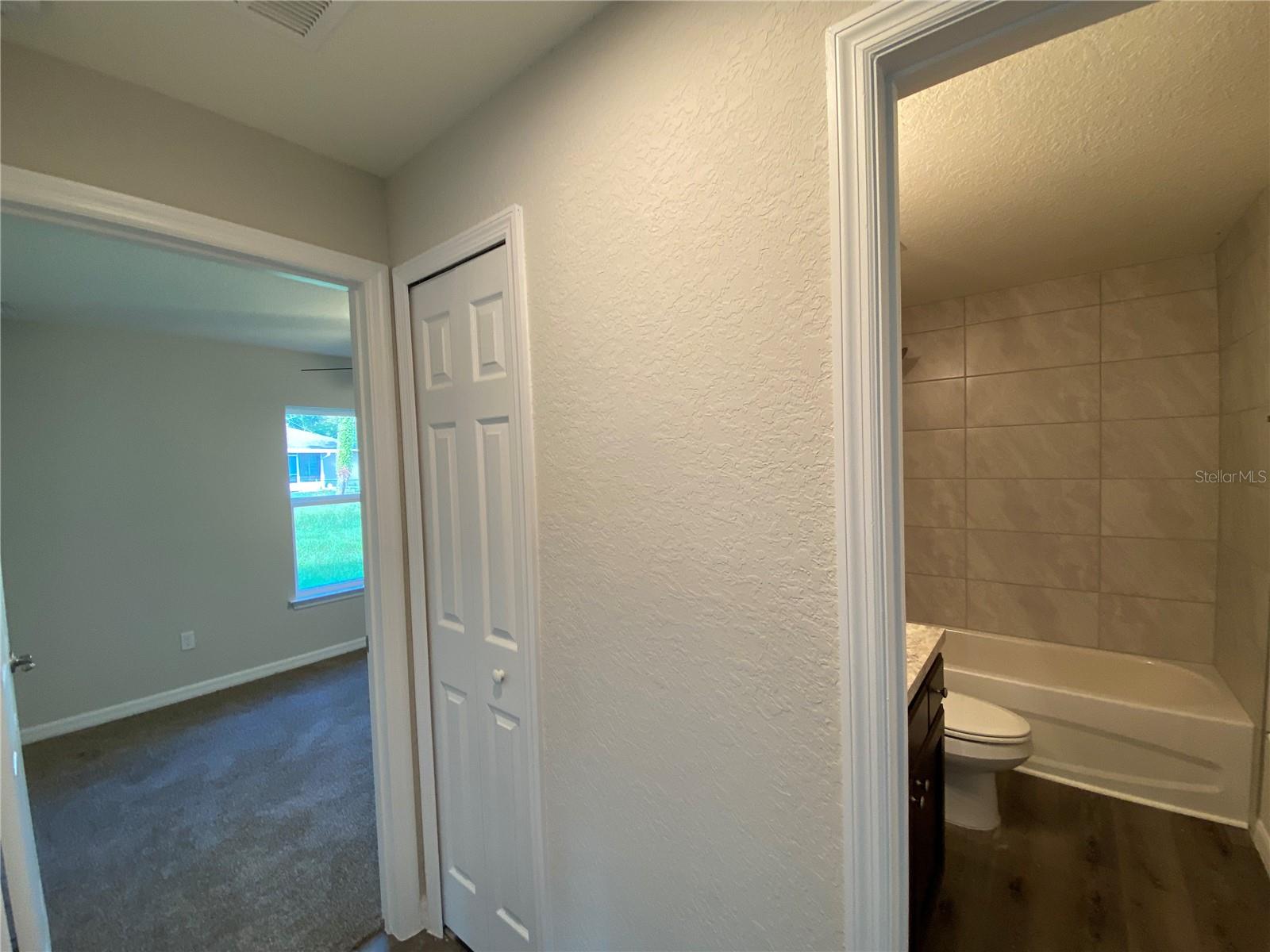 SILVER SPGS SHORES UN 19 - Residential Lease