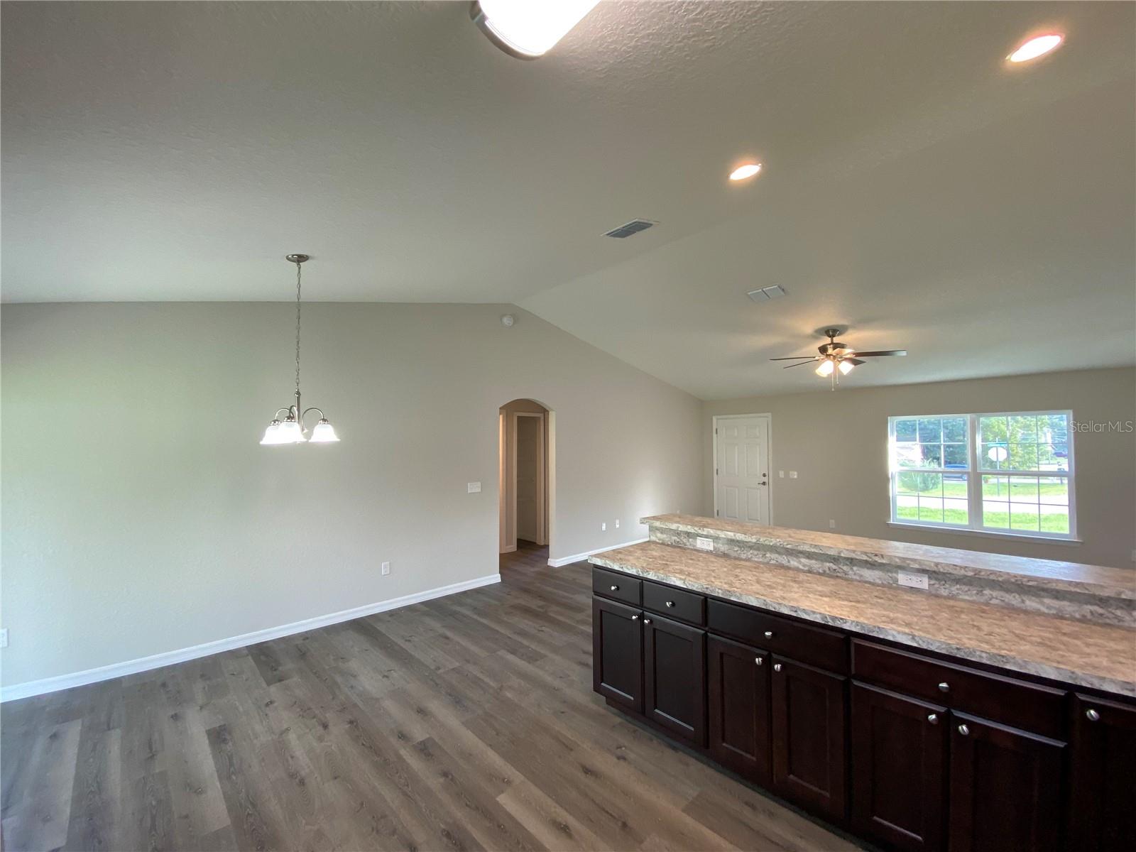 SILVER SPGS SHORES UN 19 - Residential Lease