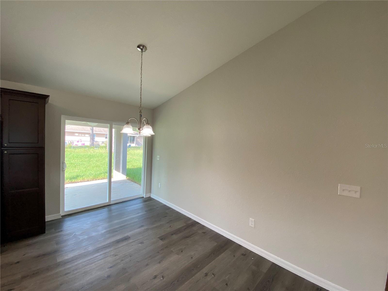 SILVER SPGS SHORES UN 19 - Residential Lease