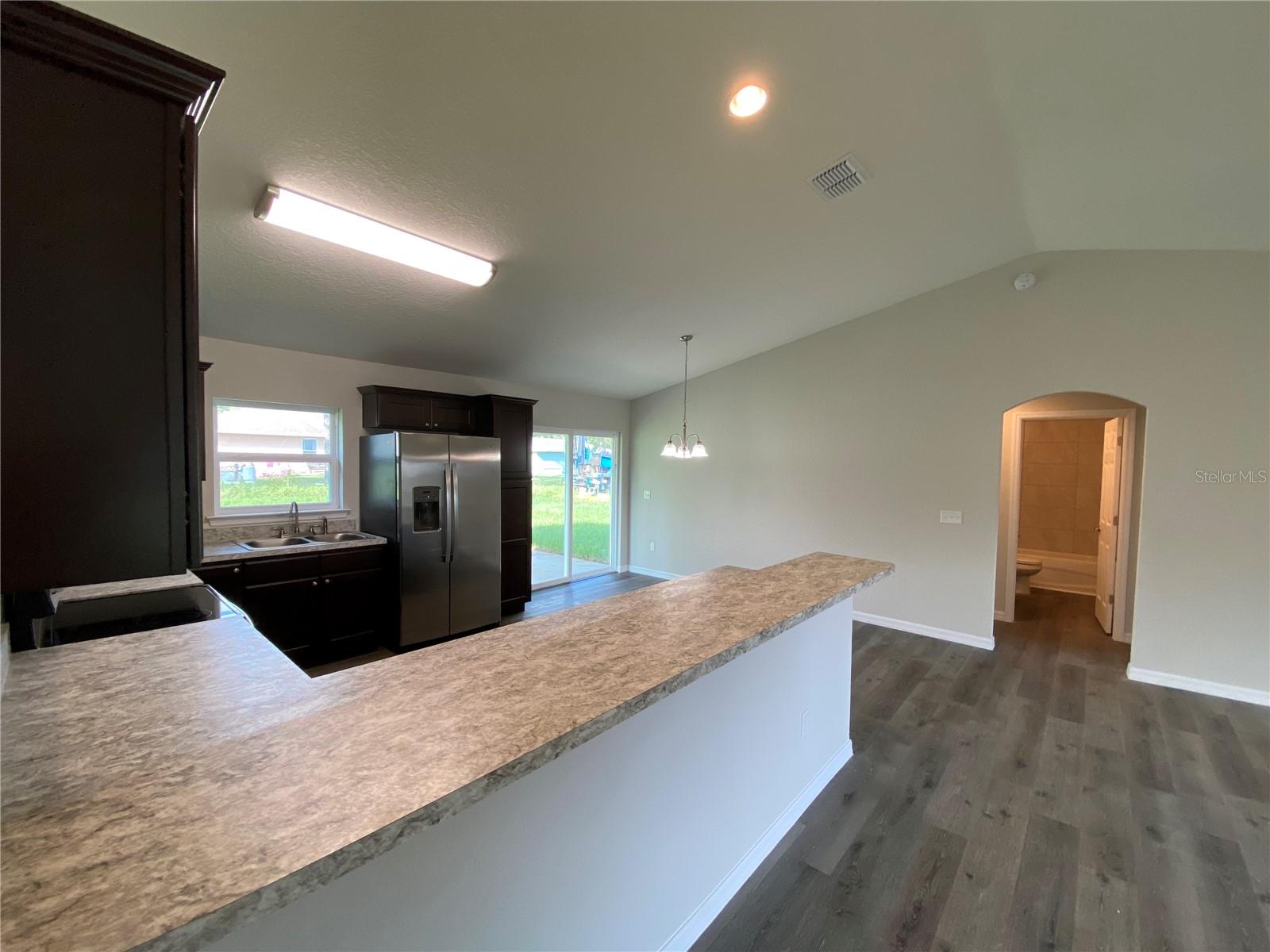 SILVER SPGS SHORES UN 19 - Residential Lease