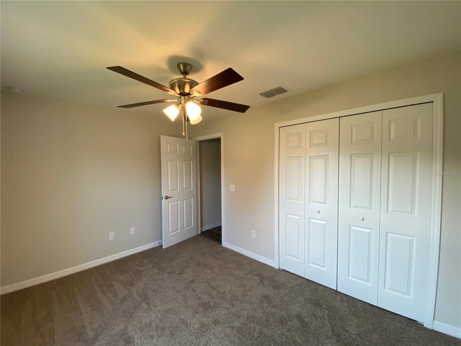 SILVER SPGS SHORES UN 19 - Residential Lease