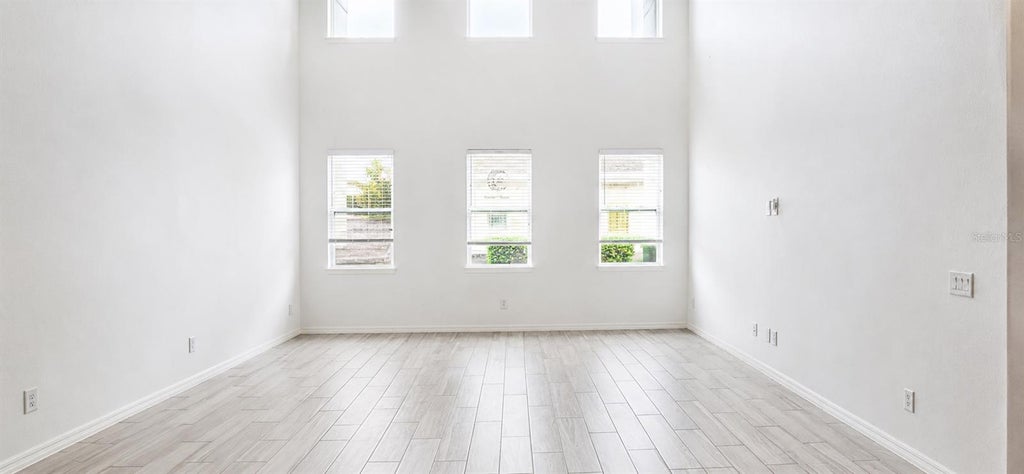 Photo of 9049 Bradleigh Drive, Winter Garden, FL 34787 (MLS # O6438635)