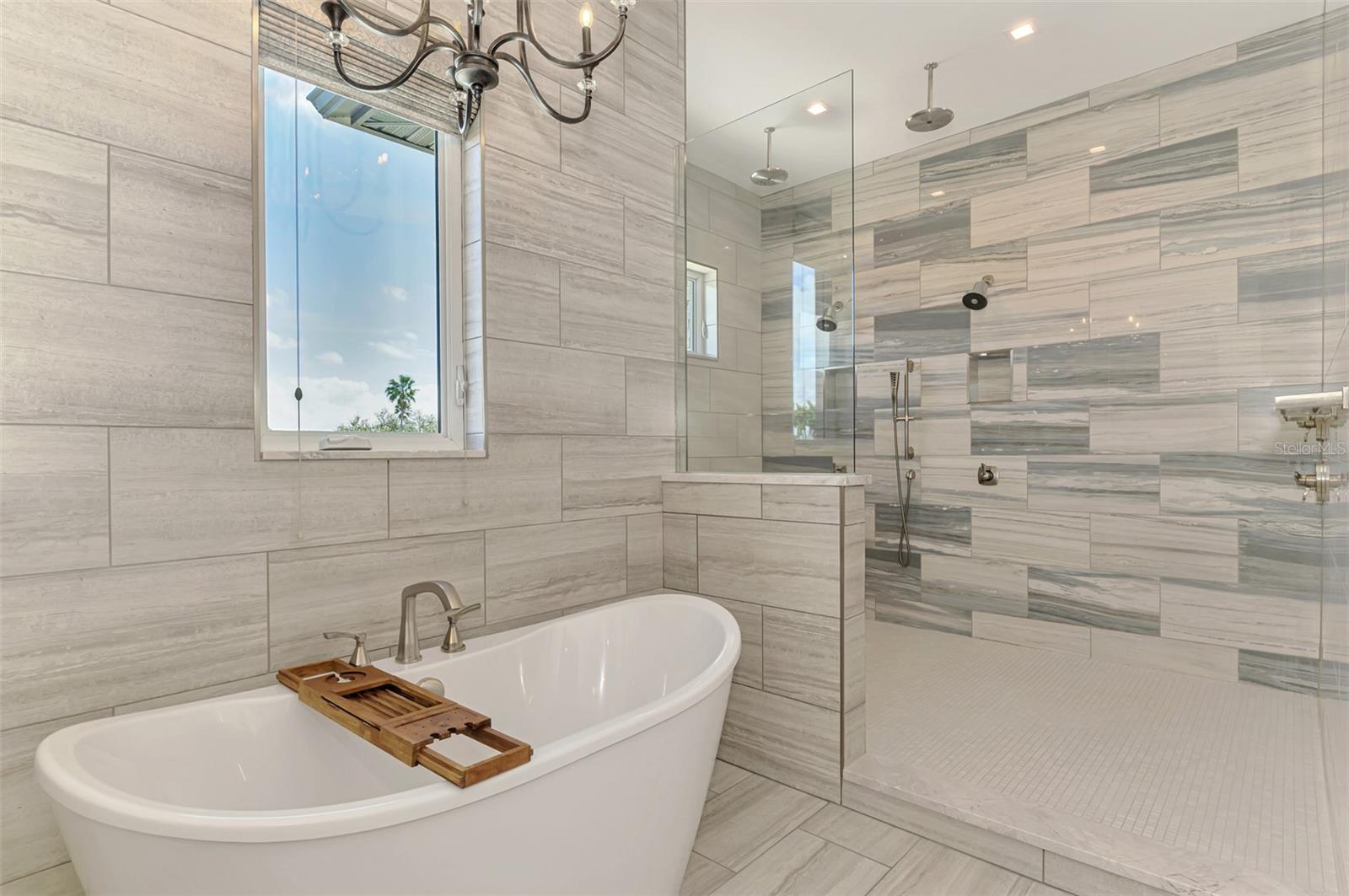 RIVERWOOD - Residential