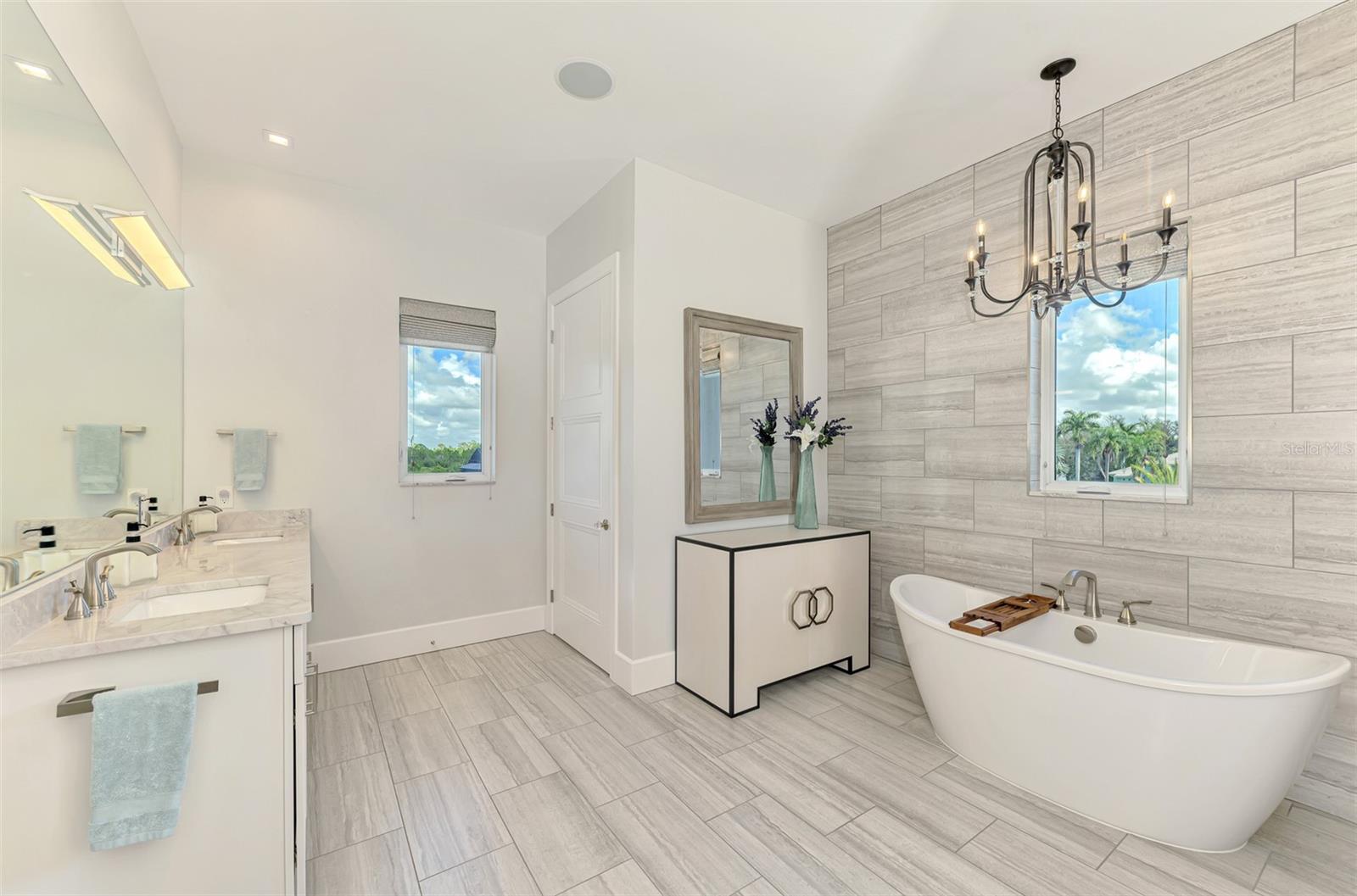 RIVERWOOD - Residential