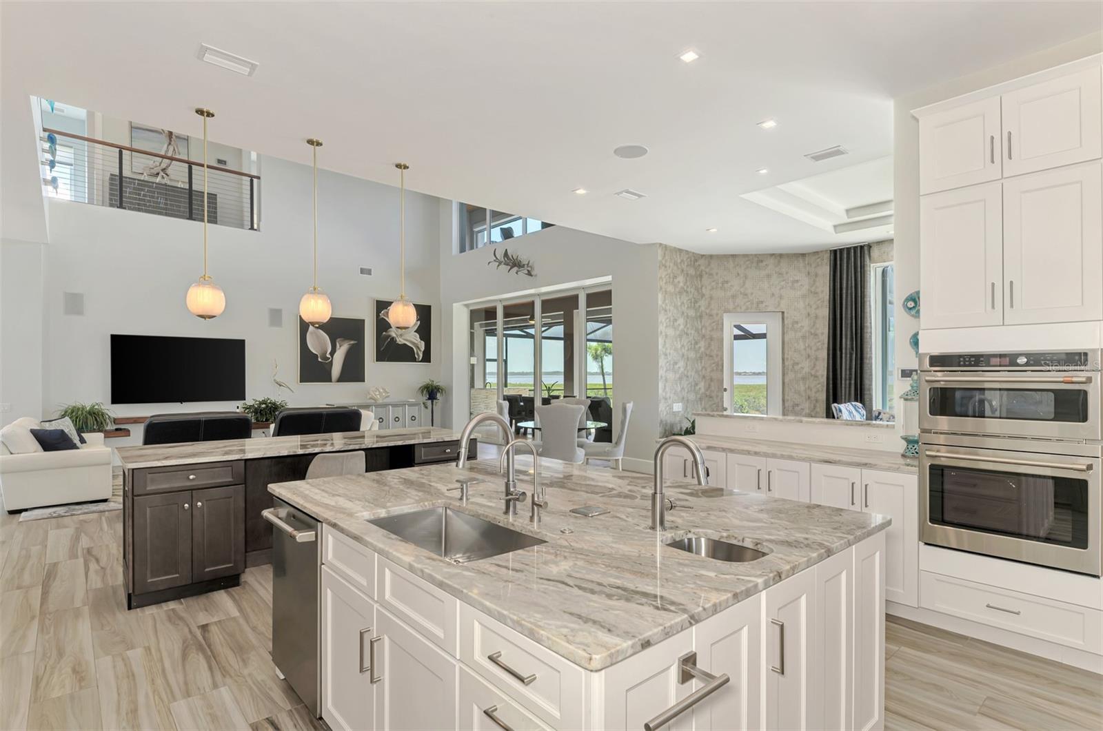 RIVERWOOD - Residential