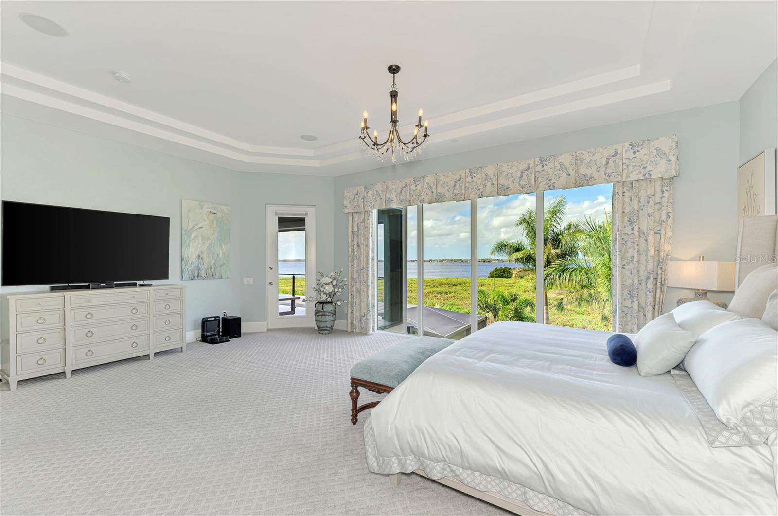 RIVERWOOD - Residential