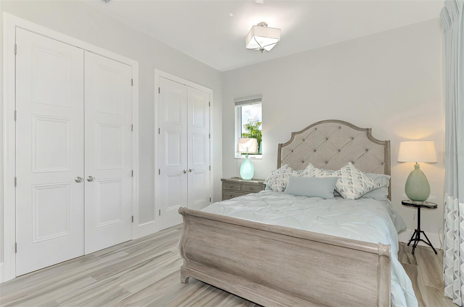 RIVERWOOD - Residential