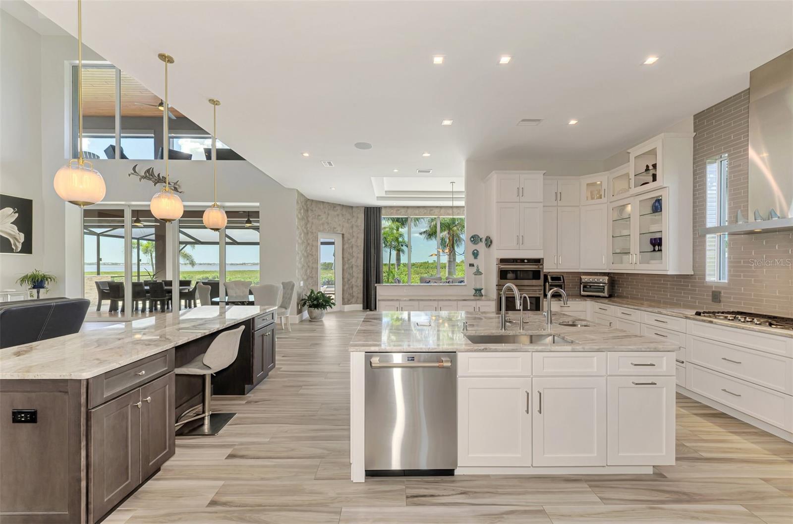 RIVERWOOD - Residential