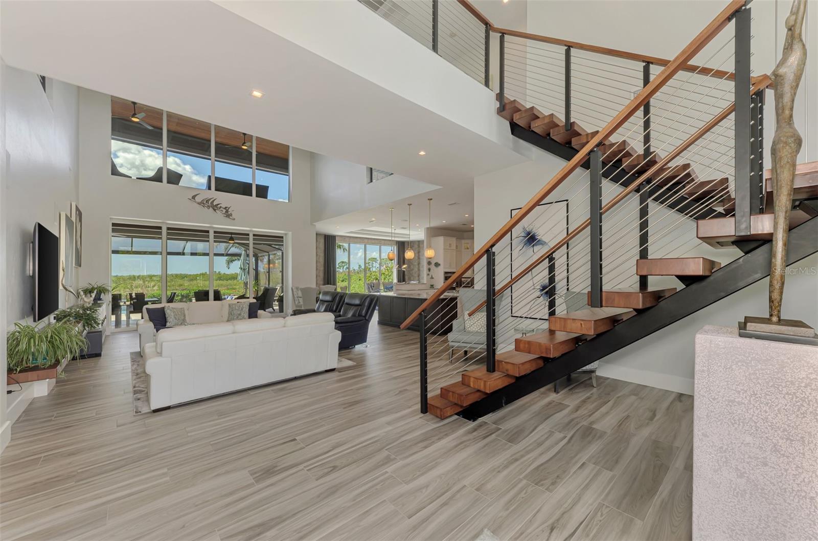 RIVERWOOD - Residential