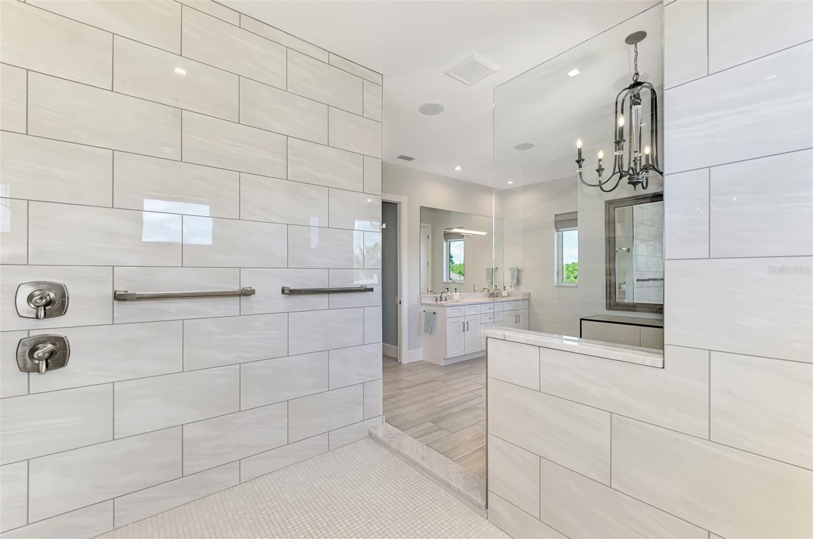 RIVERWOOD - Residential