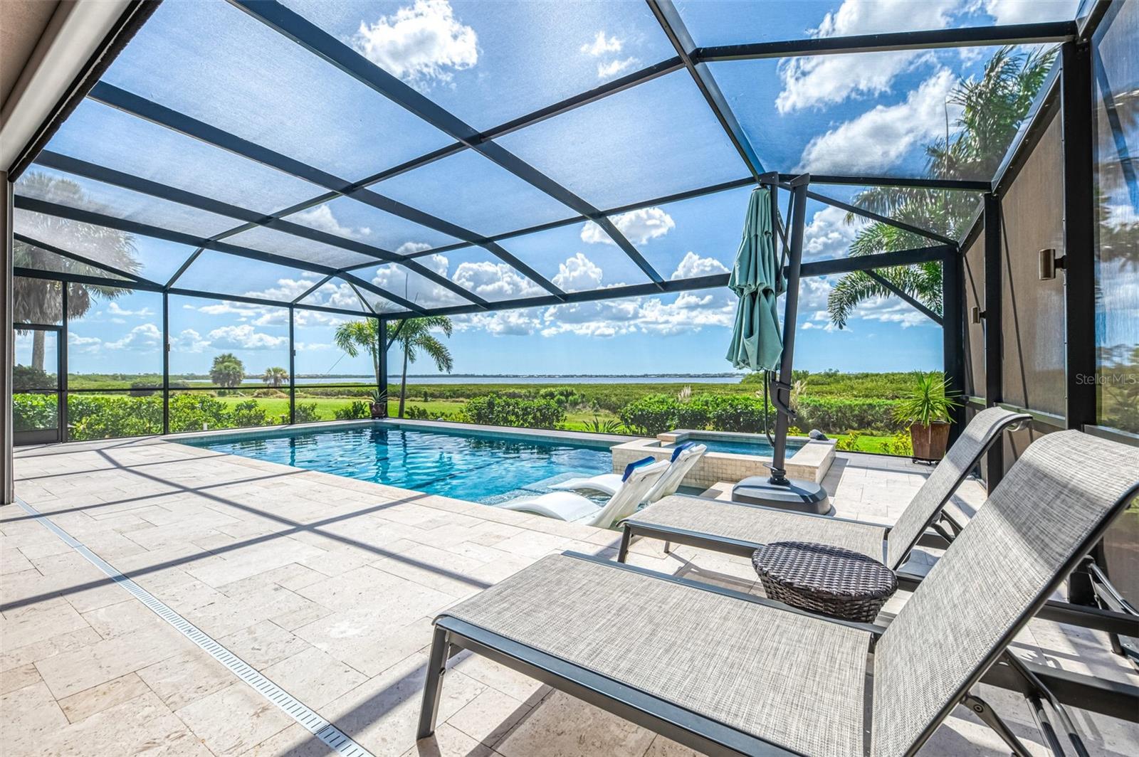 RIVERWOOD - Residential