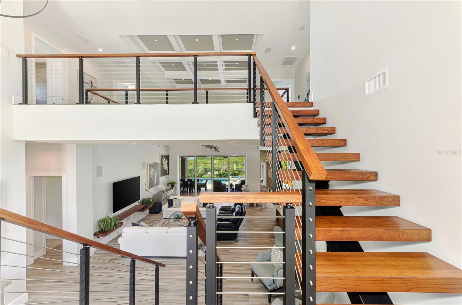 RIVERWOOD - Residential