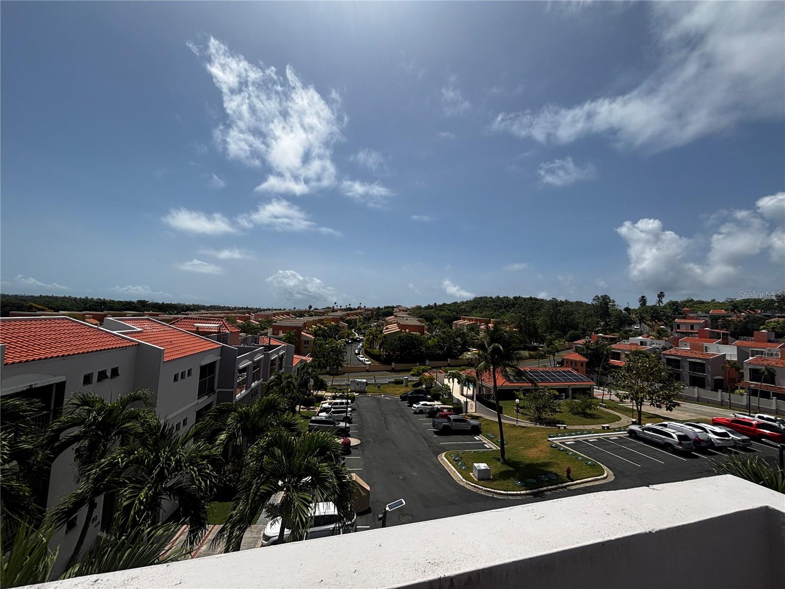 CANDELERO ABAJO - Residential