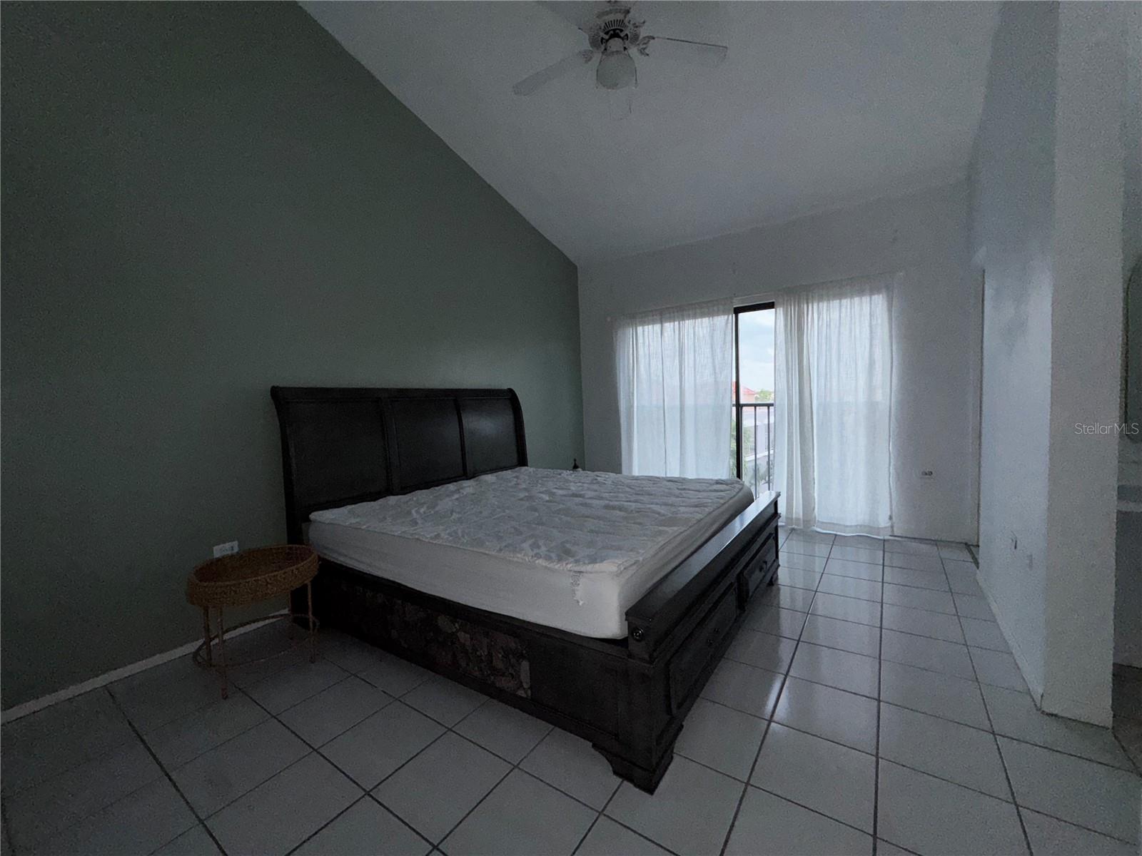 CANDELERO ABAJO - Residential