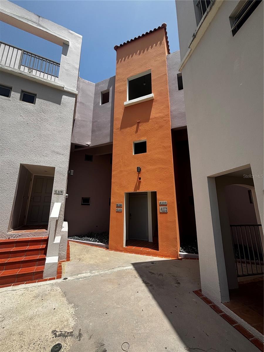 Penthouse Apartment in Haciendas de Palmas, Palmas del Mar, Humacao. Spacious penthouse featuring 3 bedrooms, 2 bathrooms, living and dining areas, kitchen, balcony, and private rooftop terrace. Enjoy recreational amenities including a swimming pool and event area. Gated access for added security. Comes with refrigerator, stove, washer and dryer, and 4 air conditioning units. Includes two assigned parking spaces. HOA: $205/month. Proof of funds and/or mortgage pre-qualification letter required to schedule a showing.