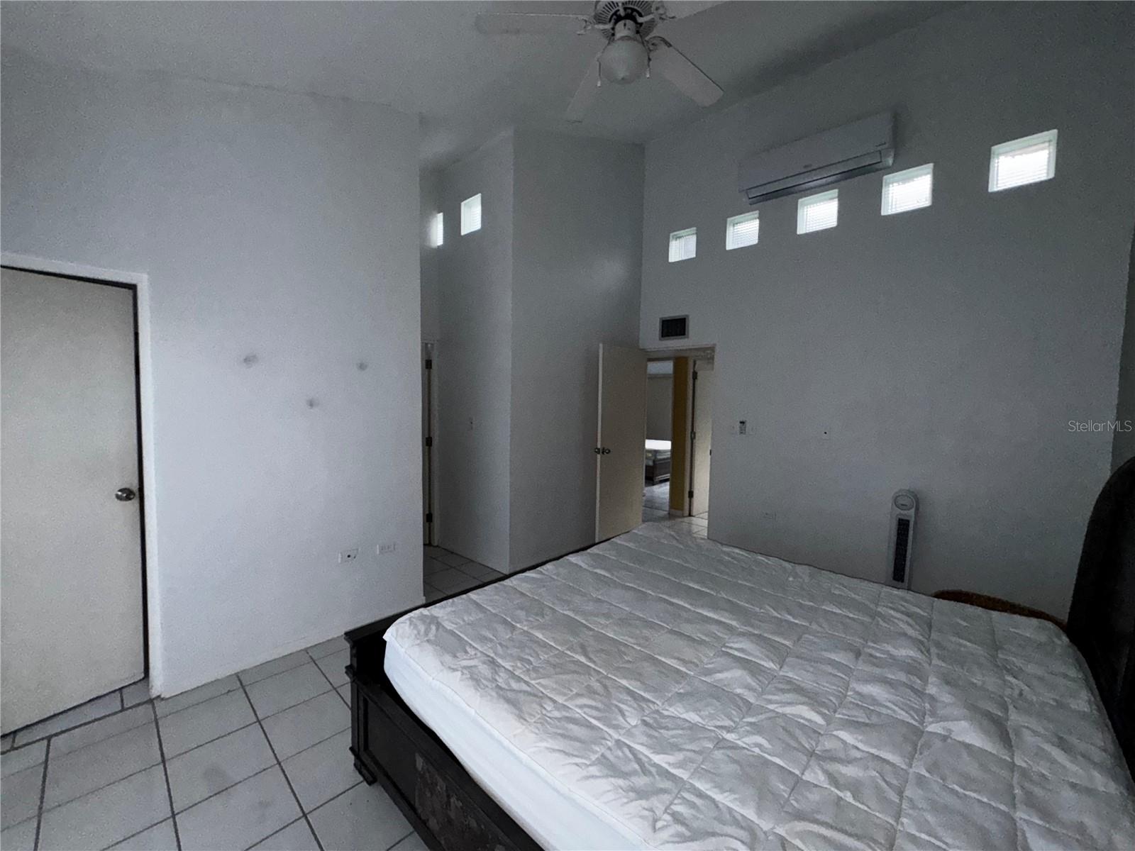 CANDELERO ABAJO - Residential