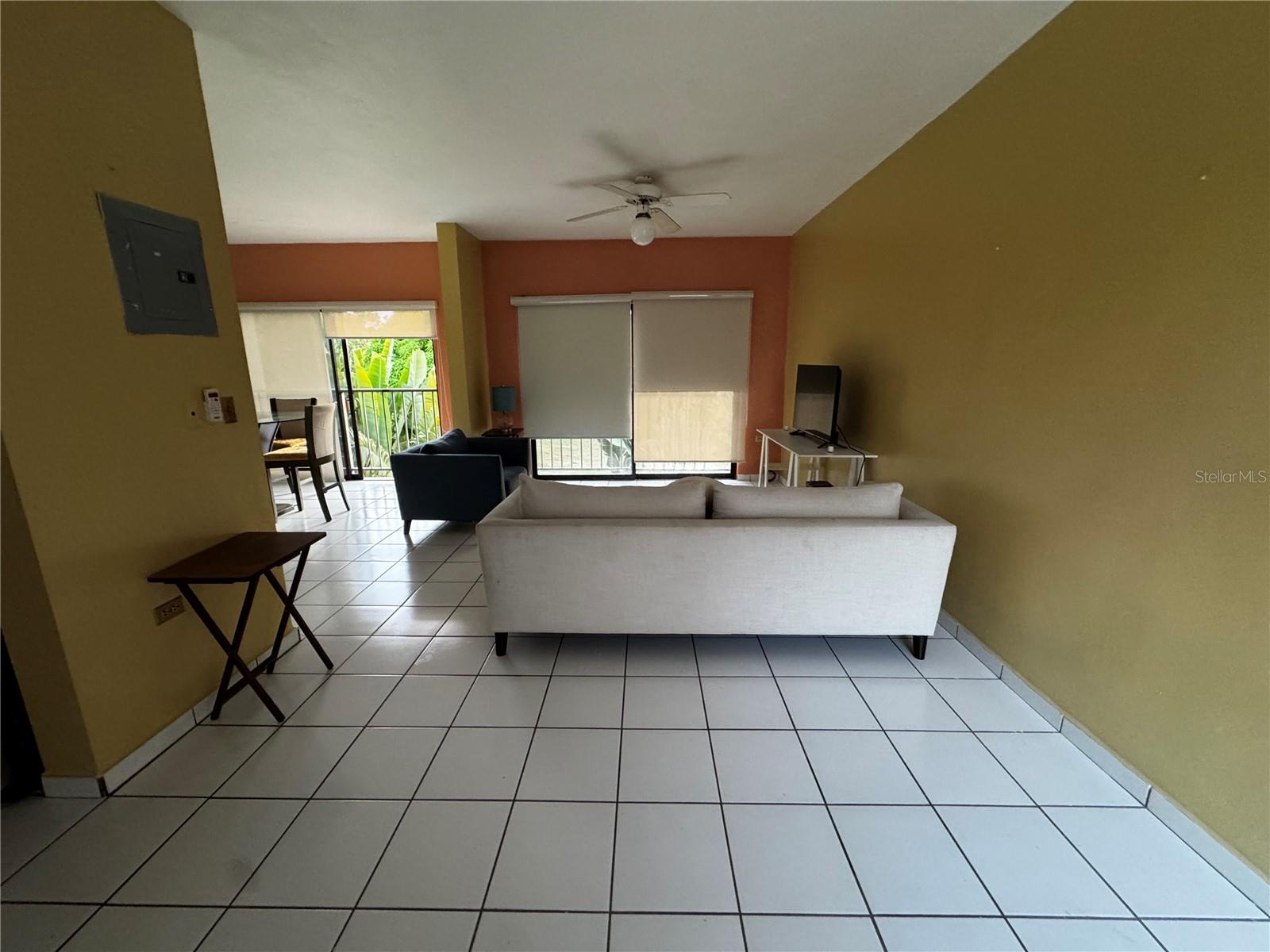 CANDELERO ABAJO - Residential