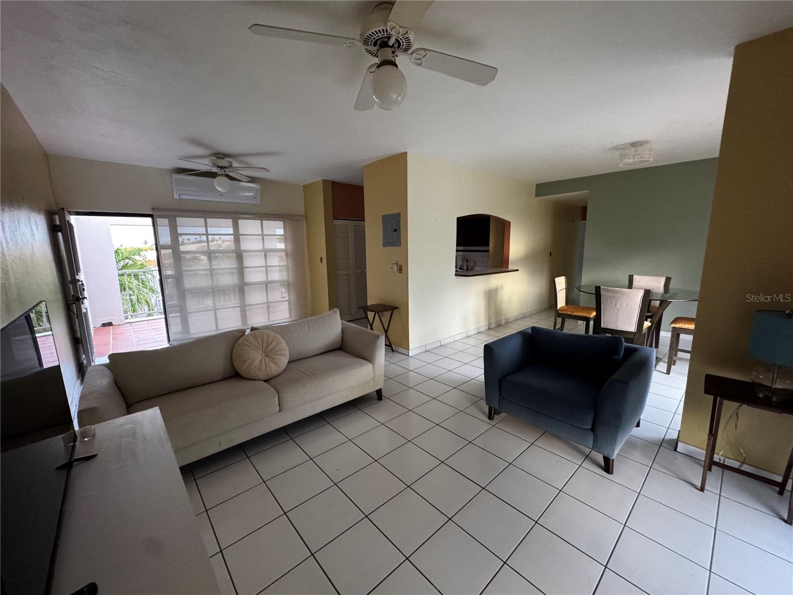 CANDELERO ABAJO - Residential