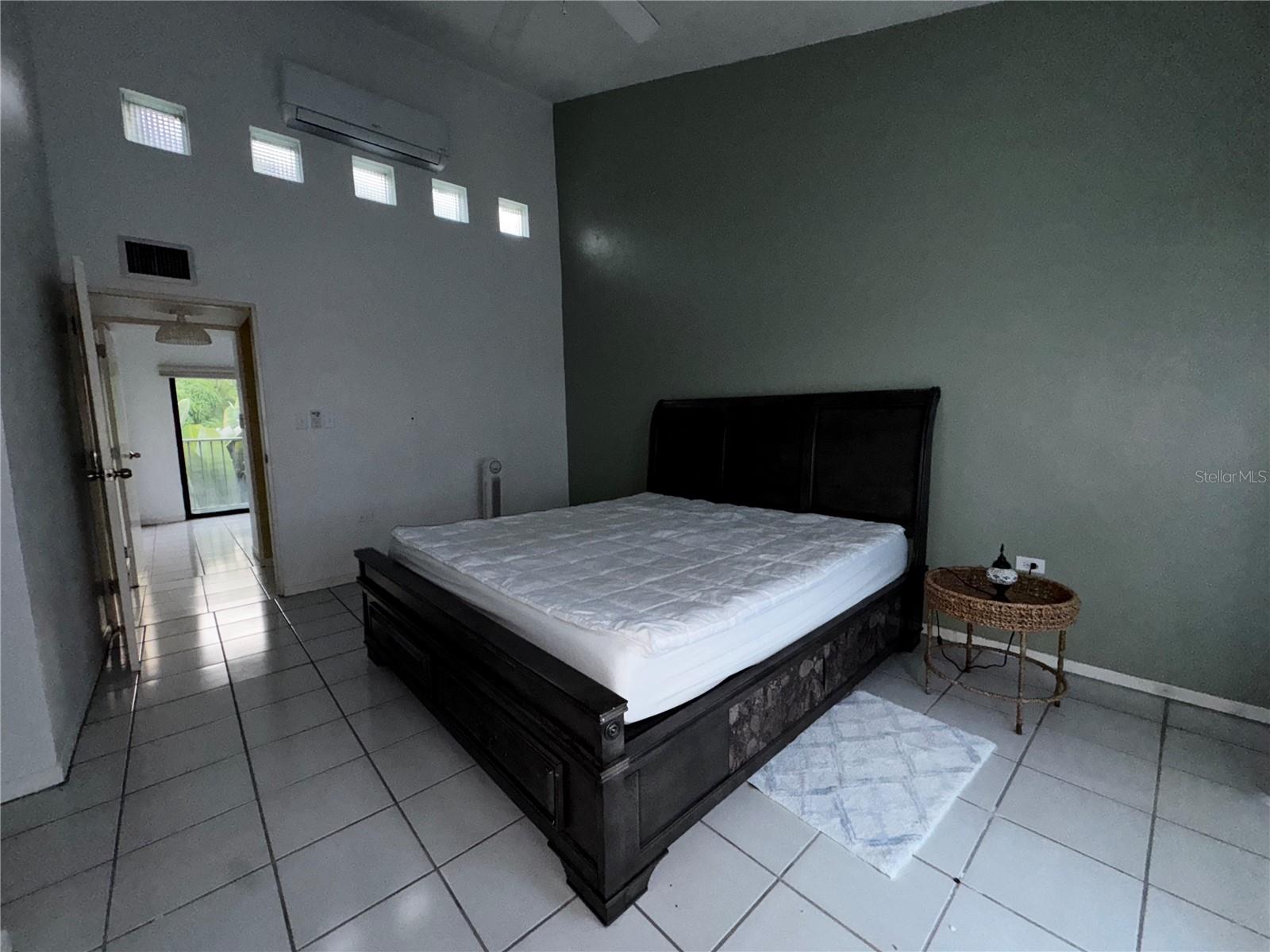 CANDELERO ABAJO - Residential