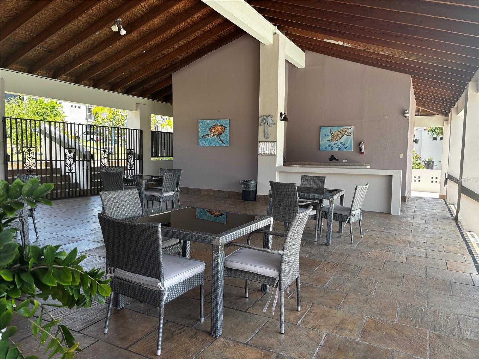 CANDELERO ABAJO - Residential