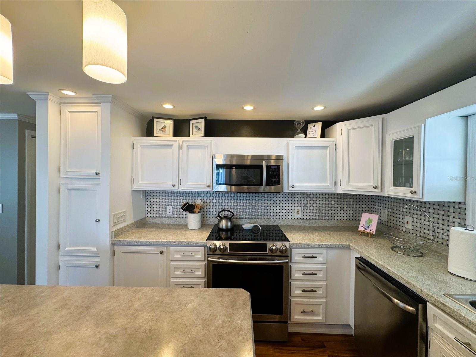 HAWTHORNE AT LEESBURG A COOP - Residential