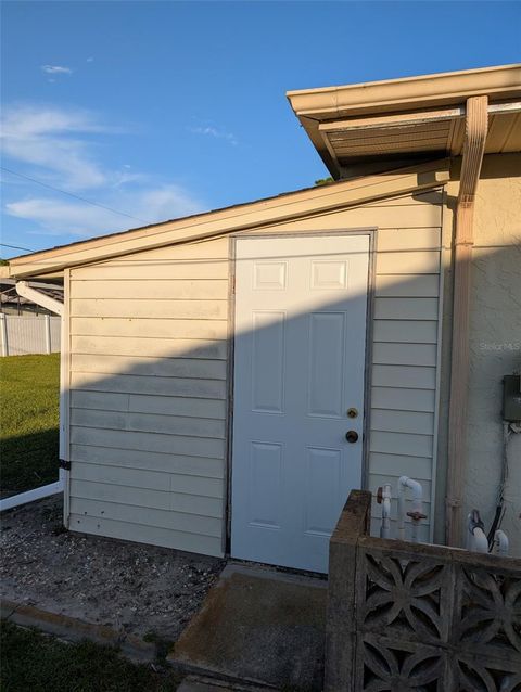 A home in PORT CHARLOTTE