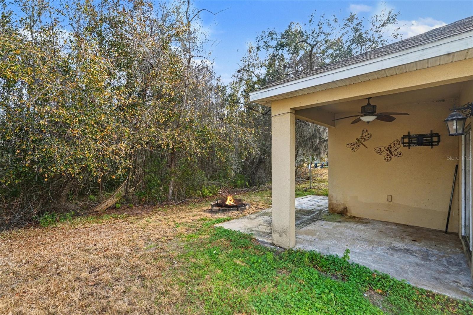 COLONY LAKES - Residential