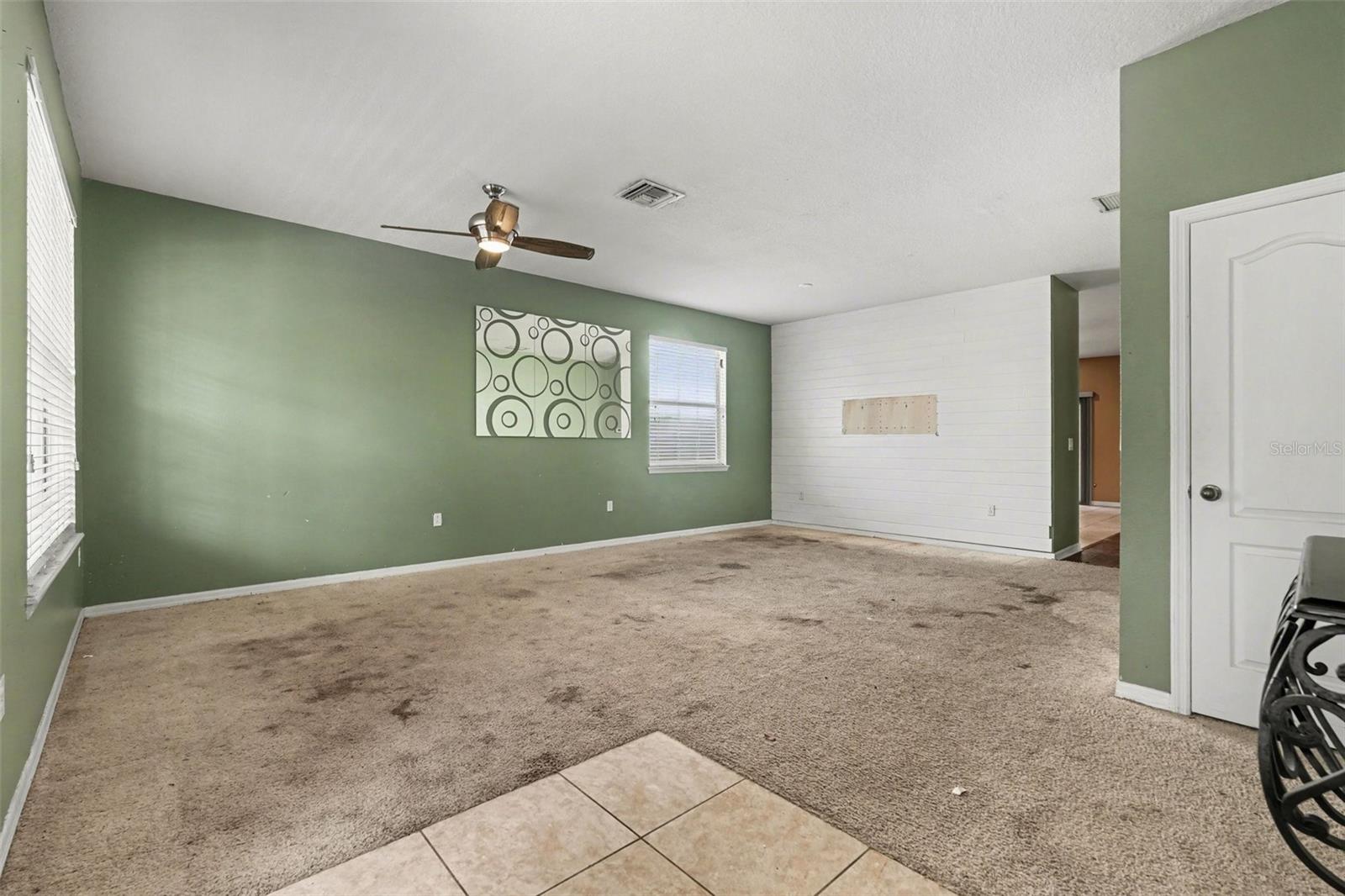 COLONY LAKES - Residential