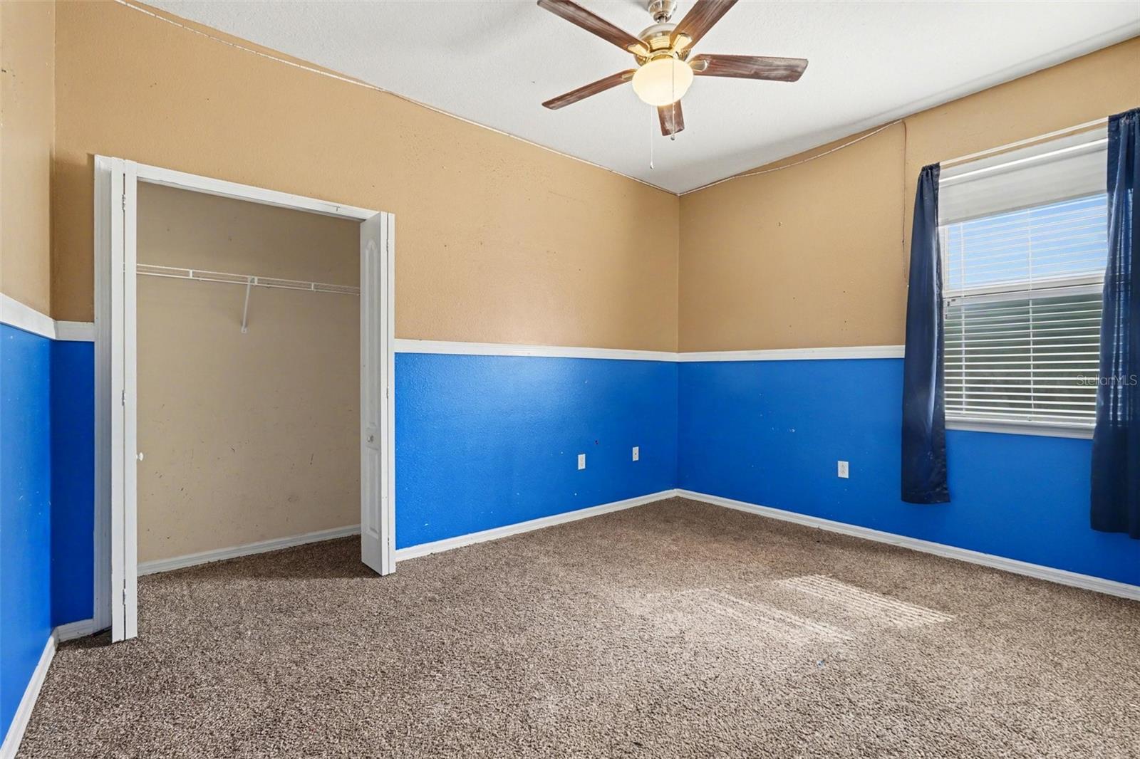 COLONY LAKES - Residential