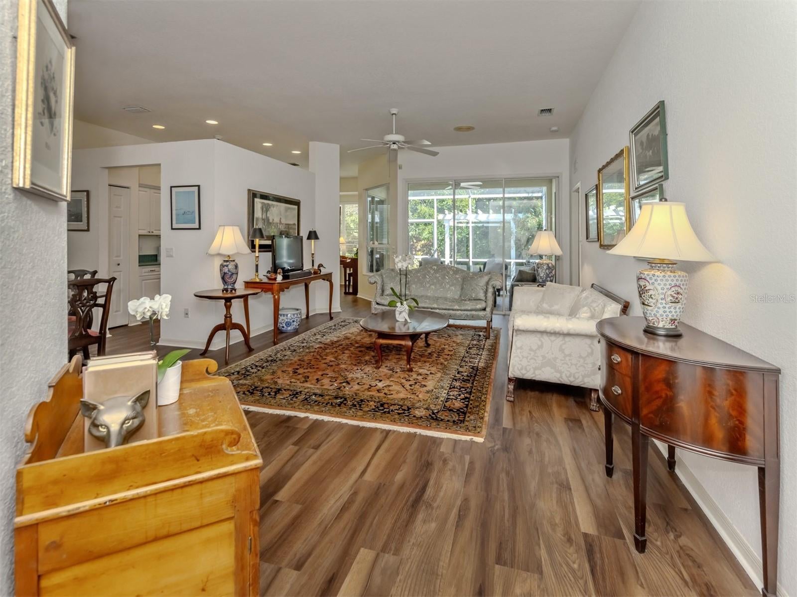 554 FALLBROOK DRIVE
