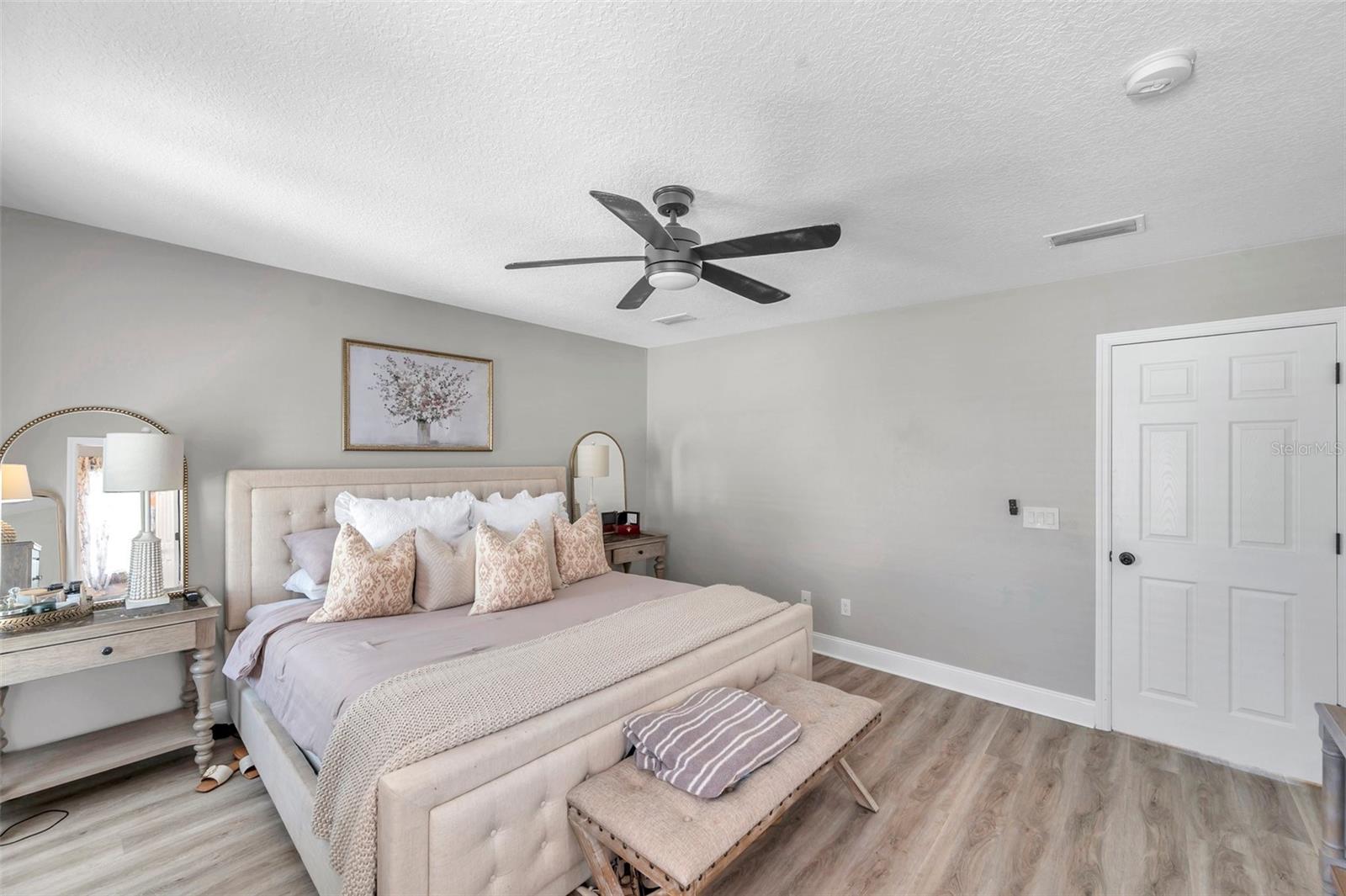 BAYOU VILLAGE - Residential Lease